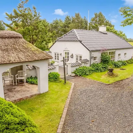 Holiday home Omunde - 1-8km From The Sea By Interhome *
