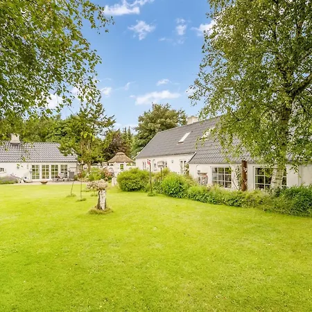 Omunde - 1-8km From The Sea By Interhome *