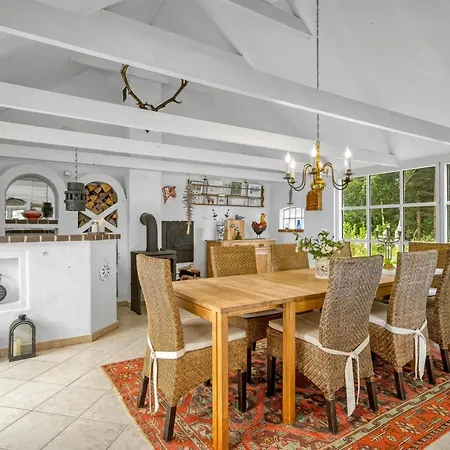 Holiday home Omunde - 1-8km From The Sea By Interhome *